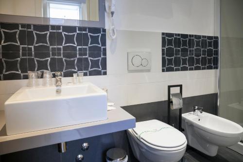 Ein Badezimmer in der Unterkunft Nostos rooms & Apartments