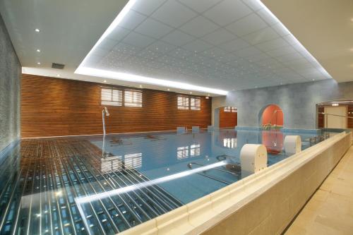 Gallery image of The Originals City, Hôtel Les Thermes de l'Avenue, Dax in Dax