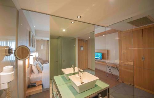 Ein Badezimmer in der Unterkunft Jura Hotels Afyon Thermal