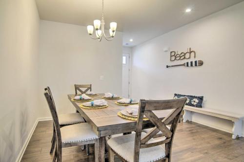 Χώρος καθιστικού στο 5 Mi to Bethany Beach Modern Gem with Pool Access!