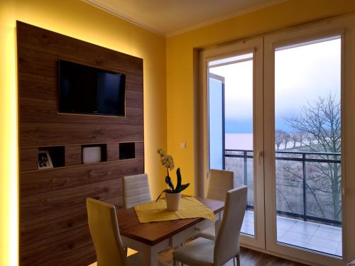 Gallery image of Apartament "Złoty relaks" tuż przy plaży z balkonem z widokiem na Hel i hamakami in Puck