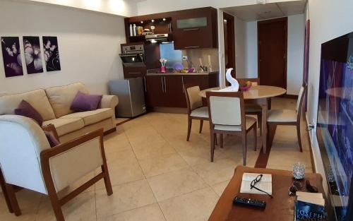 Μια τηλεόραση ή/και κέντρο ψυχαγωγίας στο Alia Beach Residence