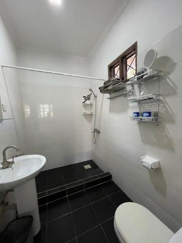 Ванная комната в Highland Bungalows
