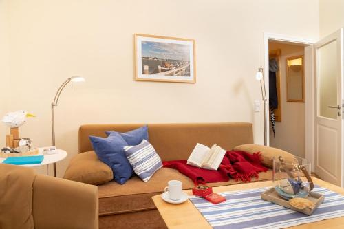 O zonă de relaxare la Balkon, gratis Nutzung vom AHOI Erlebnisbad und Sauna in Sellin - Meeresblick FeWo 45