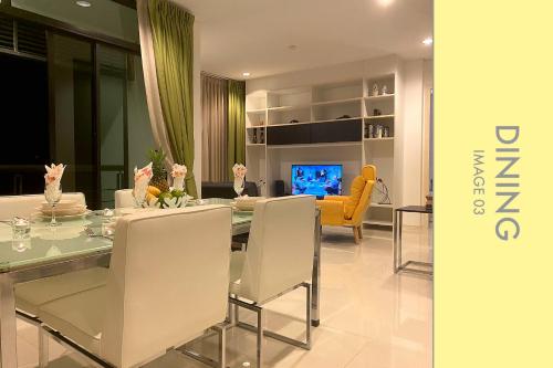 Posezení v ubytování Stylish Condo w. Pool View 2F