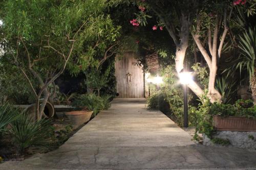 Photo de la galerie de l'établissement Baglio Bellavista, à Torre Nubia