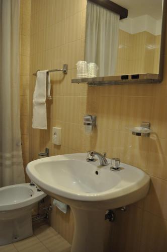 Ένα μπάνιο στο Hotel Piol