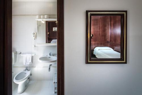 Ένα μπάνιο στο Hotel Capanna d'Oro Dependance