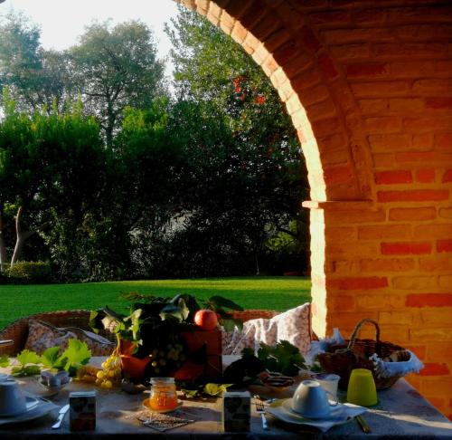 Κήπος έξω από το B&B La Casa tra gli Ulivi