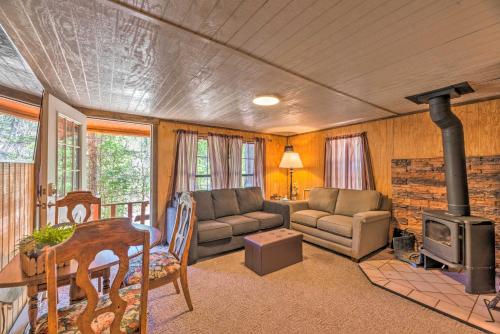 Pet-Friendly Cloudcroft Cabin with Forest Views! – Photos 4