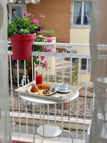Room in Guest room - New Hotel Cirene Triple Room for 3 people Comfort with breakfast