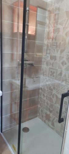 Photo de la galerie de l'établissement TERRASSES PARC NATIONAL DES CALANQUES-SORMIOU, à Marseille