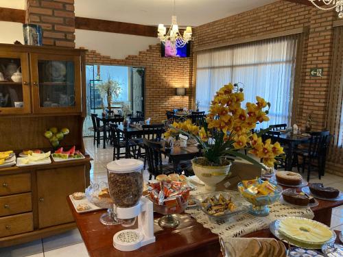 Eten bij of ergens in de buurt van het hotel

