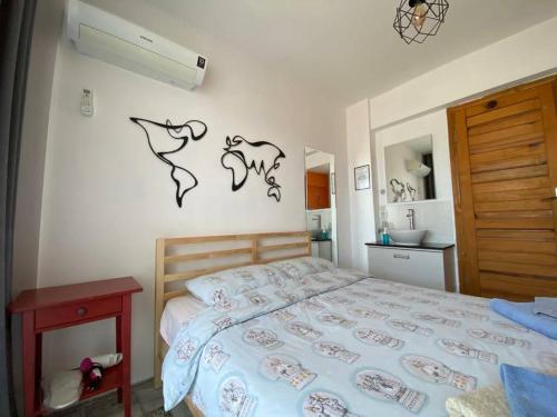 Postel nebo postele na pokoji v ubytování El Camino Hostel & Pub
