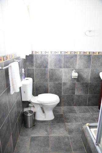 Bilik mandi di Casa De Jardim Guesthouse