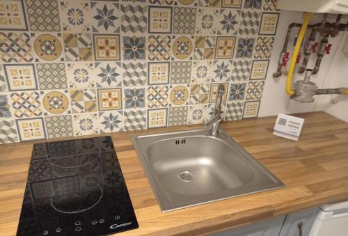 Η κουζίνα ή μικρή κουζίνα στο Sunrise Castelului Brasov ( Old Center)