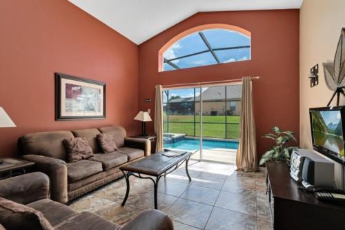 Emerald Island 4 Bedroom 3 Bath Pool Home near Disney, Kissimmee, United States