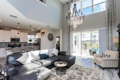Gorgeous 5 Bedroom Storey Lake Pool Home, Kissimmee, Statele Unite ale Americii
