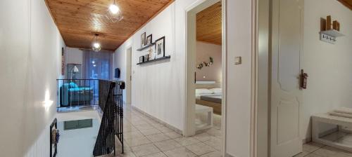 Ένα μπάνιο στο Olea Holiday Estate