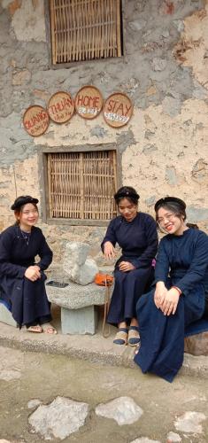 Επισκέπτες που μένουν στο Quang Thuận Bản Giốc Homestay