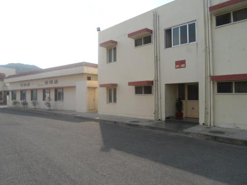 an empty parking lot in front of a building at Shanthiniketan - Ramoji Film City in Pedda Ambarpet