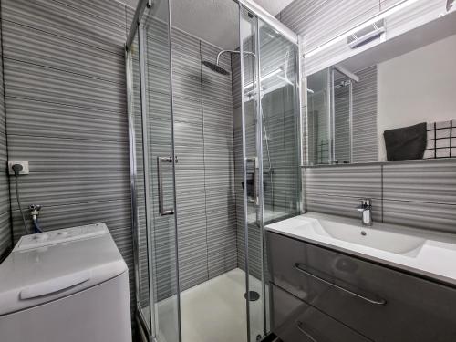 Ένα μπάνιο στο Appartement Banyuls superbe vue sur mer