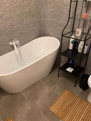 Et badeværelse på Casa Skadi, Zamora,Busteni