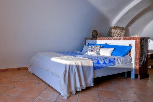 Gallery image of La Casa del Verricello - Sea view house in Meta