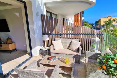 LUJOSO APARTAMENTO NUEVO PLAYA CENTRO