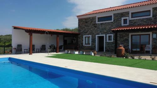 Fotografie z fotogalerie ubytování Casa Dos Xarês v destinaci Rosmaninhal