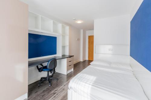 Letto o letti in una camera di Destiny Student - Holyrood (Brae House)