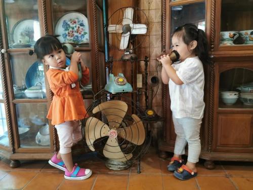 Επισκέπτες που μένουν στο Baanthep Antique Homestay