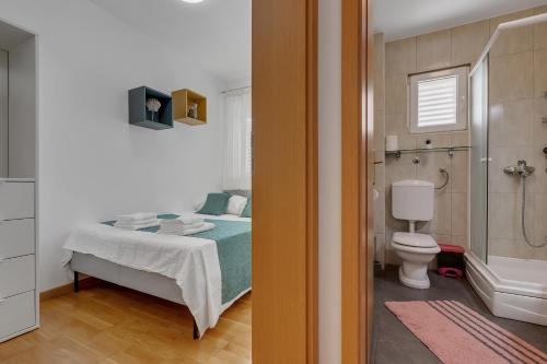 Kúpeľňa v ubytovaní Apartment PINE FINE with FREE PARKING