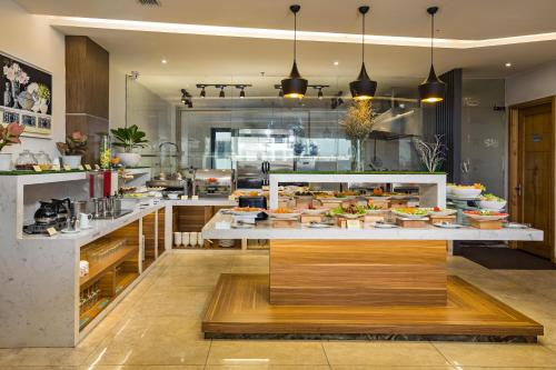 Mad på hotellet eller i nærheden