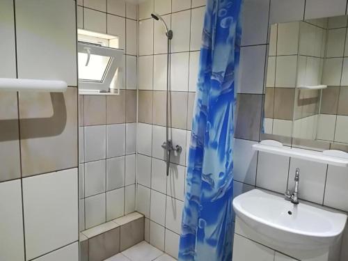 Ένα μπάνιο στο Vila Popoiu