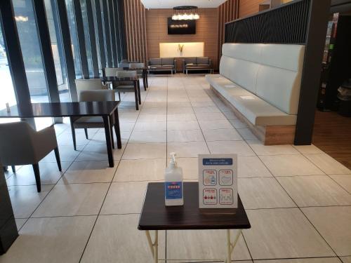 Un lugar para sentarse en Smile Hotel Aomori
