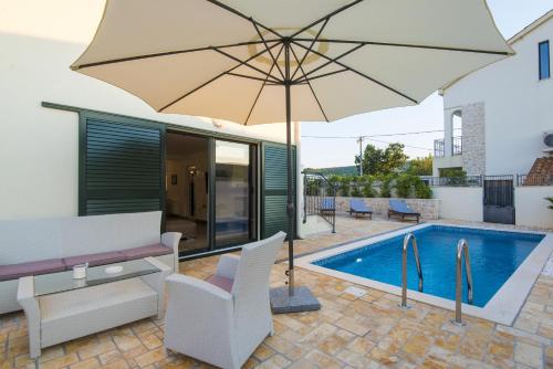 Poolincluded - Villa Ive – Photos 4