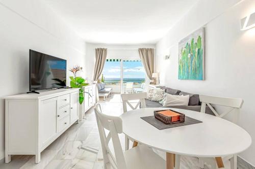 Apartments in complex Altamira with ocean view