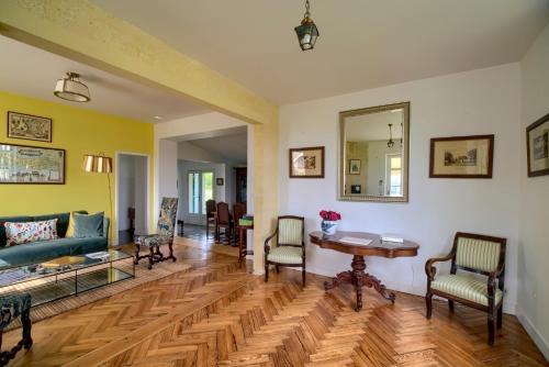Posezení v ubytování Bastide de Siran