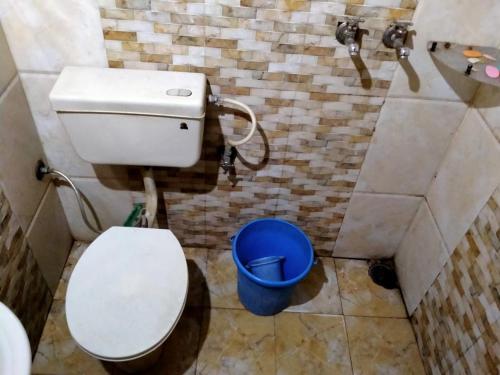 A bathroom at SIDHU GUEST HOUSE golden temple 400m walking distance