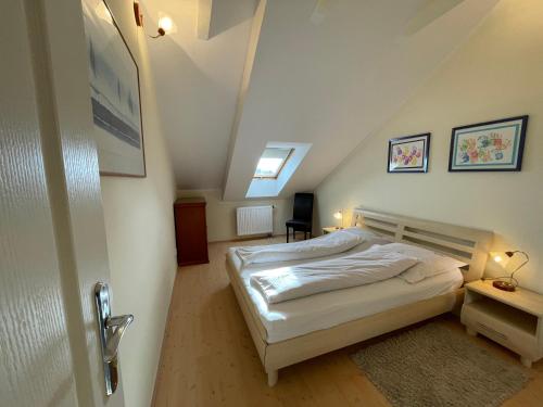 Voodi või voodid majutusasutuse Wolin-Travel Pomorska toas