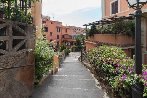 Elegante open space con vasca idromassaggio a Trastevere