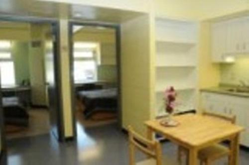 Residence & Conference Centre - Sudbury Westにあるキッチンまたは簡易キッチン