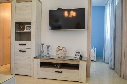 Η κουζίνα ή μικρή κουζίνα στο Villa George Sea View with pool - Triopetra