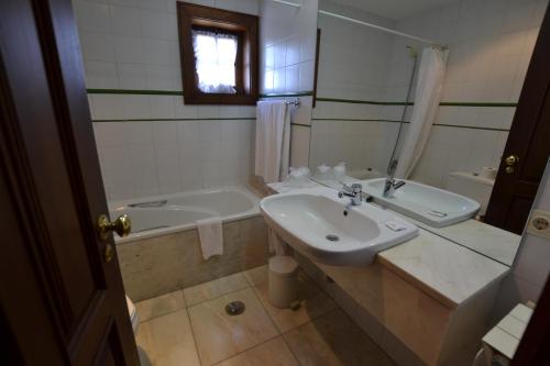Koupelna v ubytování Quinta De Cima De Eiriz