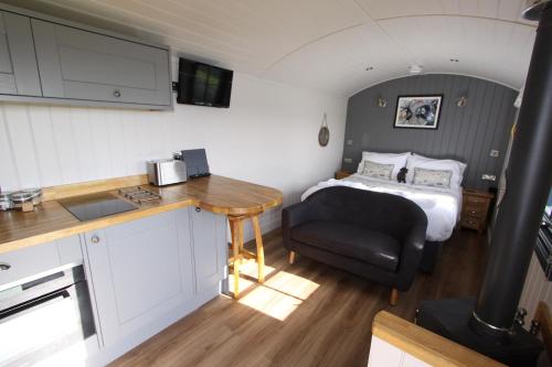 Springwood Shepherd Huts Glamping York photo 34