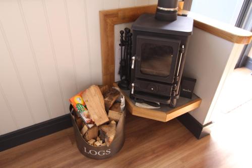 Springwood Shepherd Huts Glamping York photo 35