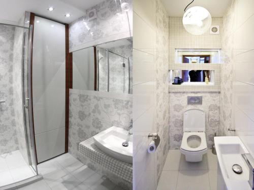 シュツァブニツァにあるApartament Martynaのバスルーム(トイレ、洗面台、シャワー付)