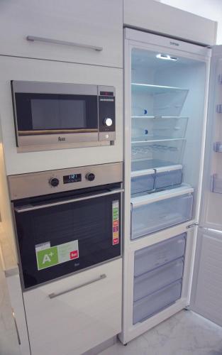 New Big Modern City Center Apartment