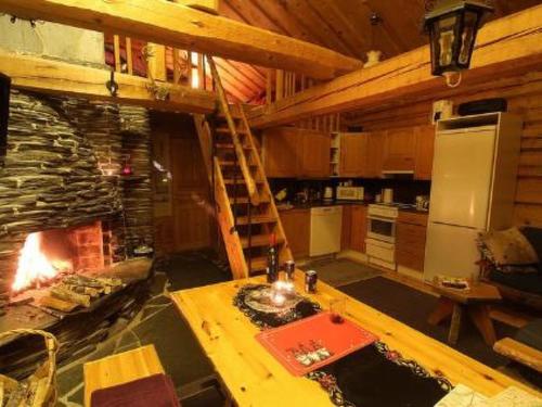 Η κουζίνα ή μικρή κουζίνα στο Holiday Home Kuukkelitupa by Interhome